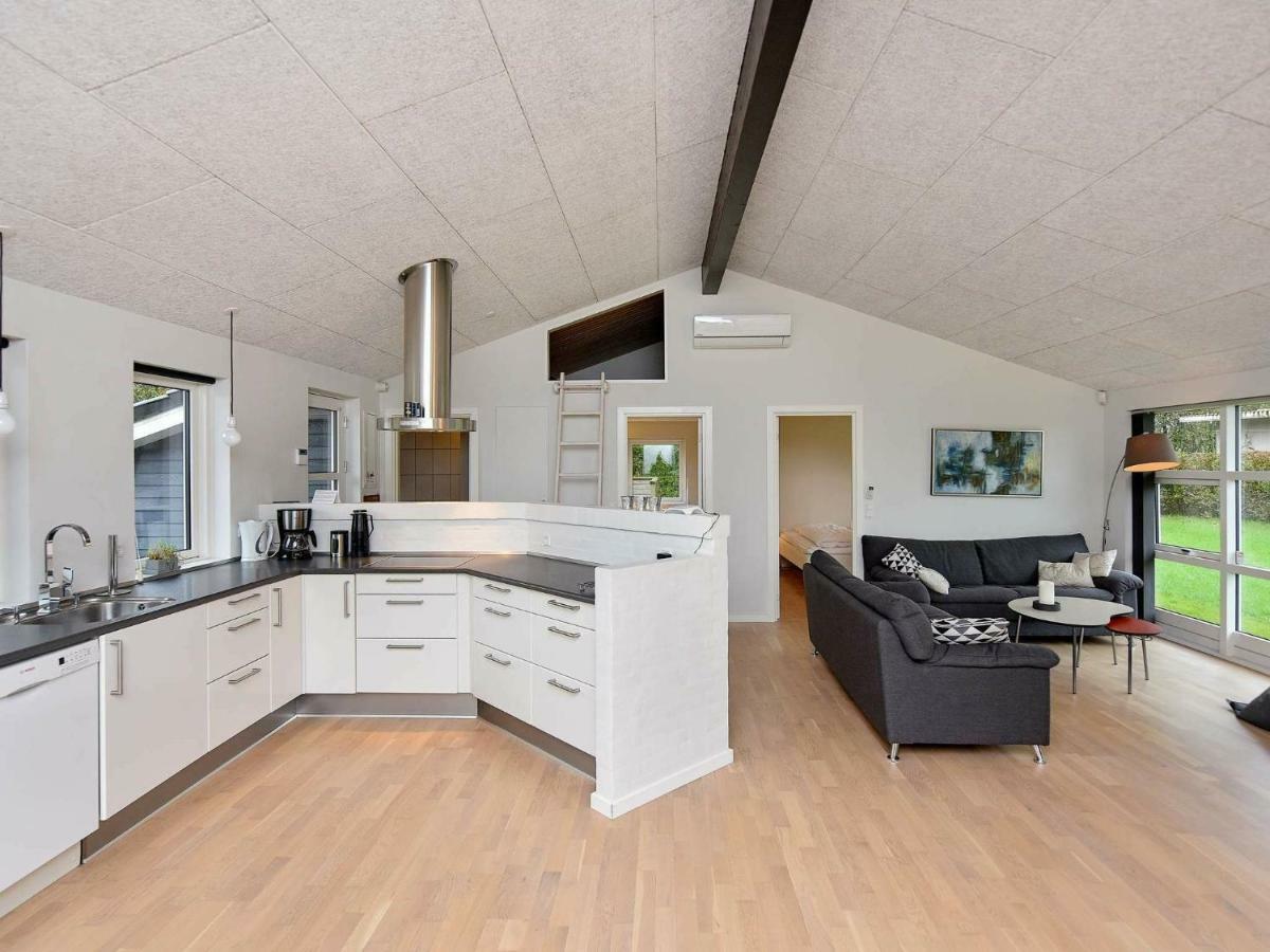 Luxurious Holiday Home In Hovborg With A Scenic View Exteriör bild